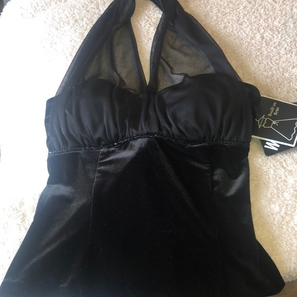 Black velveteen halter zips‎ up the back built in bra NWT made by R&K - Picture 1 of 5